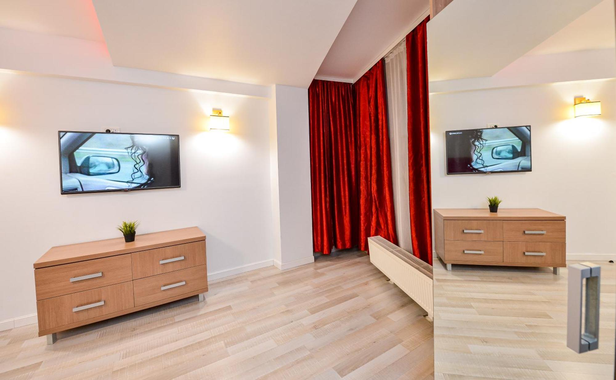 Dracula Adventure Tours Accommodation บูคาเรสต์ ภายนอก รูปภาพ