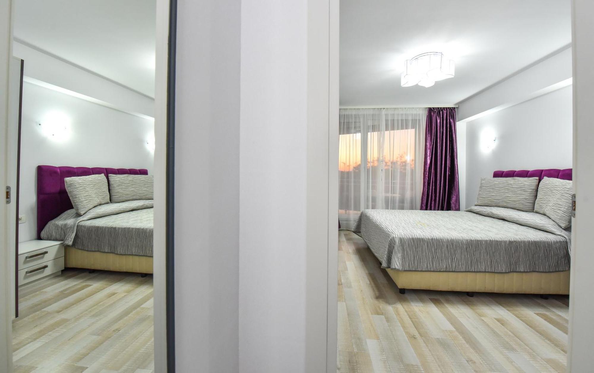 Dracula Adventure Tours Accommodation บูคาเรสต์ ภายนอก รูปภาพ